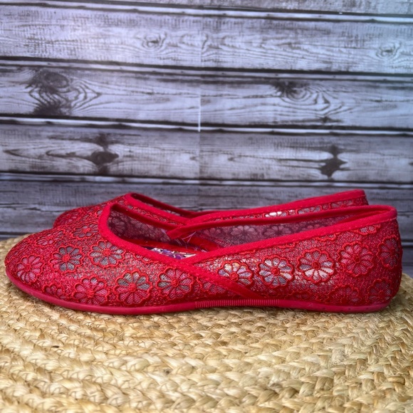 Bongo Women's Red Crochet Flower Cut Out Round Toe Flat Shoes Size 10 Vintage - Picture 5 of 12